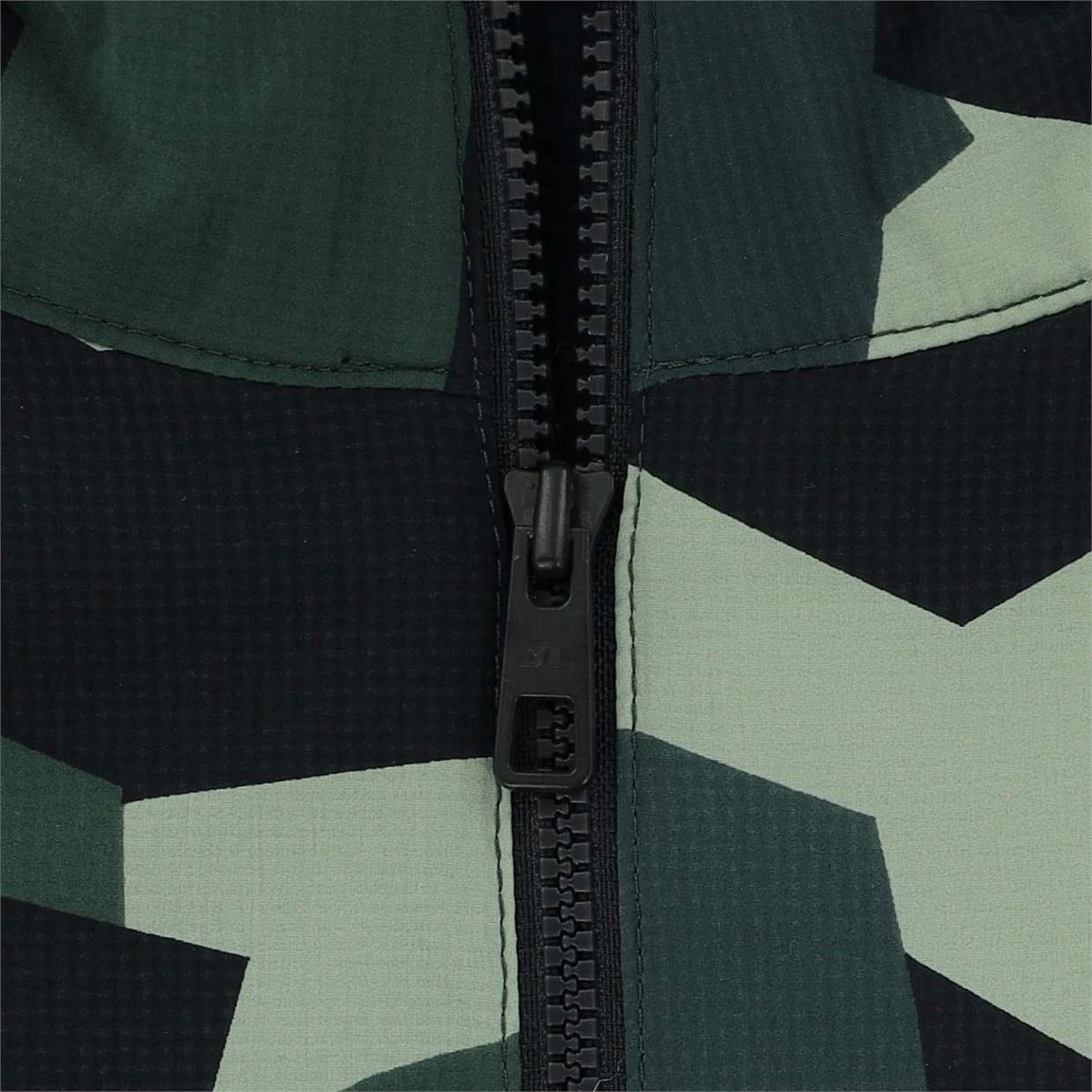 J.Lindeberg J. Lindeberg Packlight Print Golf Outerwear Jacket Golf Apparel 7 J.Lindeberg J. Lindeberg Packlight Print Golf Outerwear Jacket Golf Apparel - Image 5