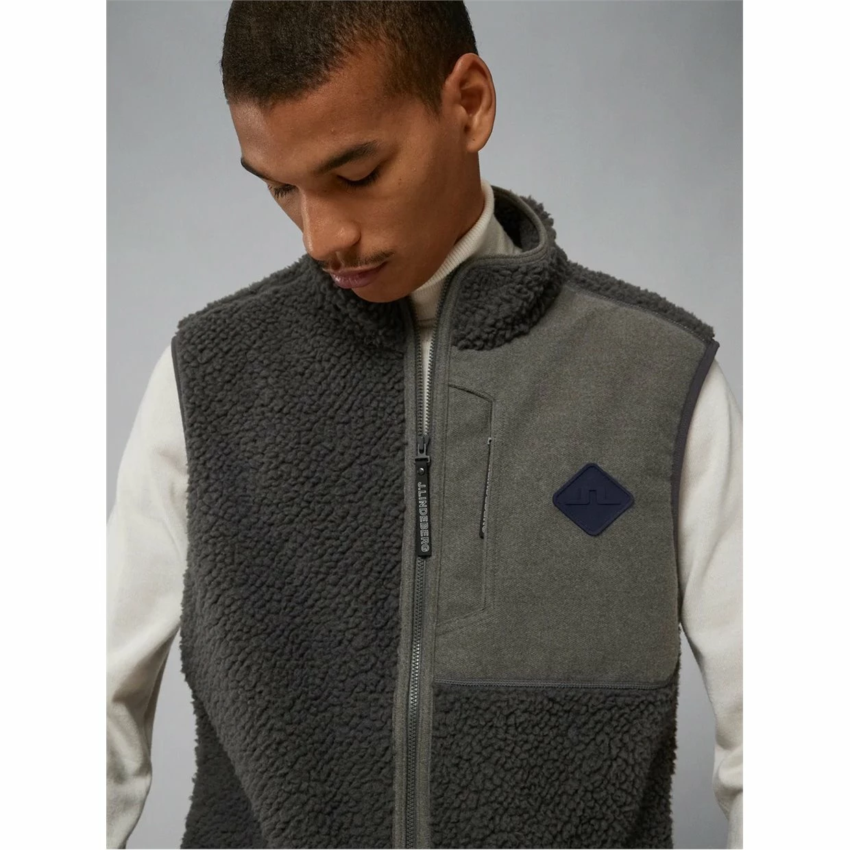 J.Lindeberg J. Lindeberg Zeke Pile Mid Layer Outerwear Vest Golf Apparel 8 J.Lindeberg J. Lindeberg Zeke Pile Mid Layer Outerwear Vest Golf Apparel - Image 6