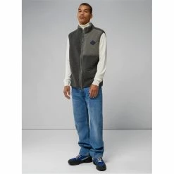J.Lindeberg J. Lindeberg Zeke Pile Mid Layer Outerwear Vest Golf Apparel 17 J.Lindeberg J. Lindeberg Zeke Pile Mid Layer Outerwear Vest Golf Apparel -Golf Apparel Shop j lindeberg zeke pile mid layer outerwear 6